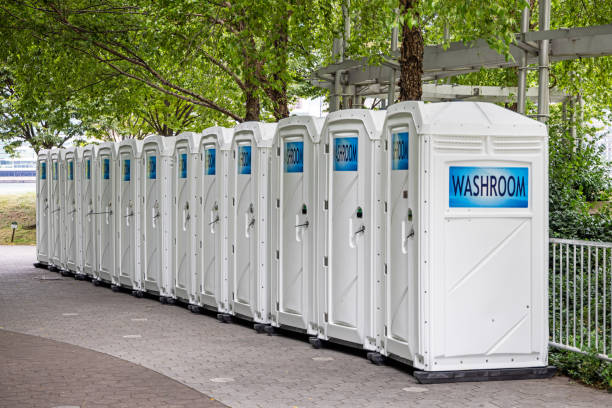 Best Porta potty rental near me  in Rosharon, TX